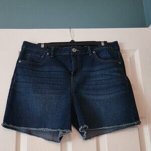 STYLE & CO Denim Shorts Size 12 - Frayed Hem - New With Tags!!
